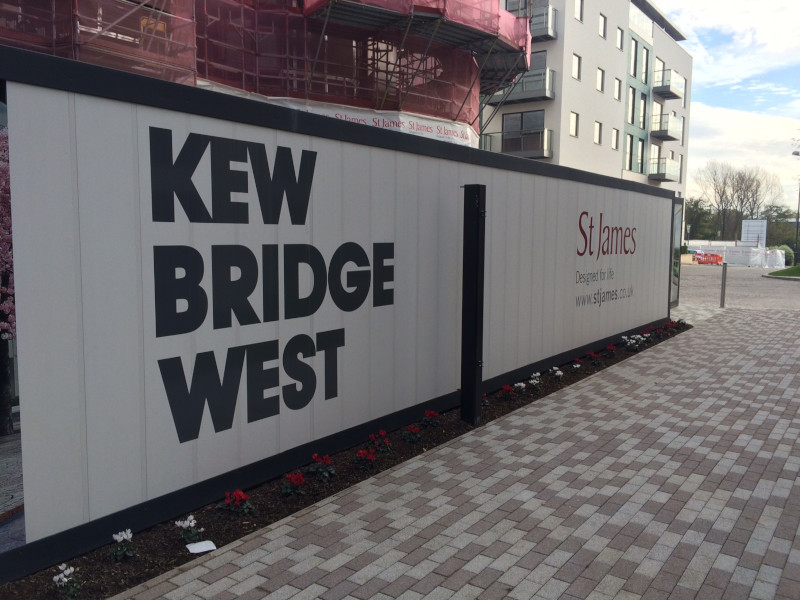 Construction hoarding kew bridge west